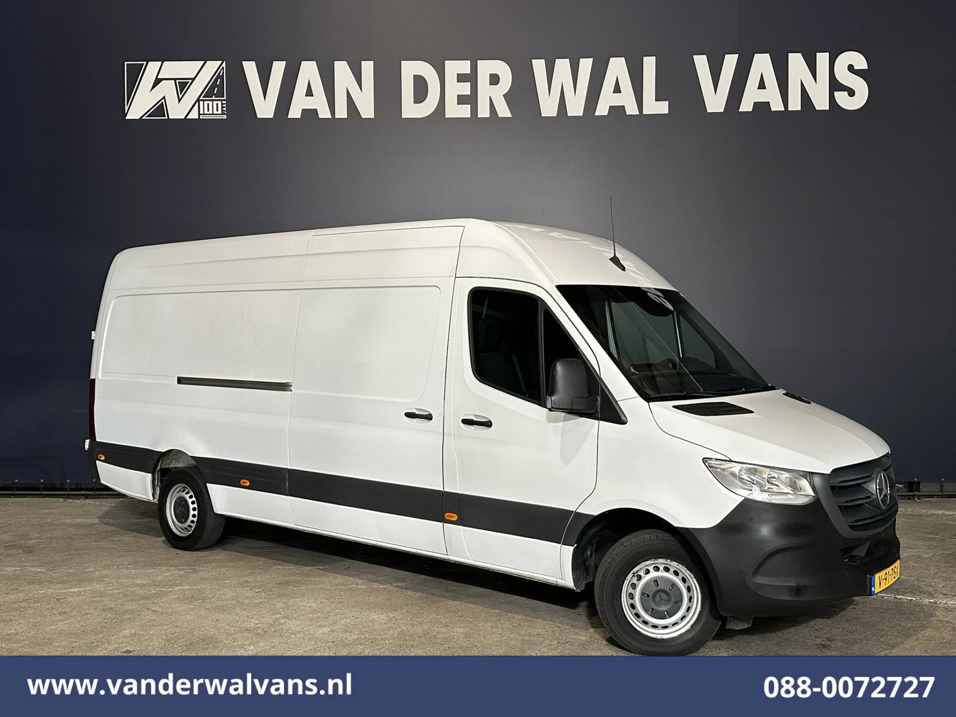 Mercedes-Benz Sprinter 2022 - 317 CDI 170pk L3H2 Euro6 Airco | Camera | Navigatie | Apple Carplay | Cruisecontrol obrázek 1