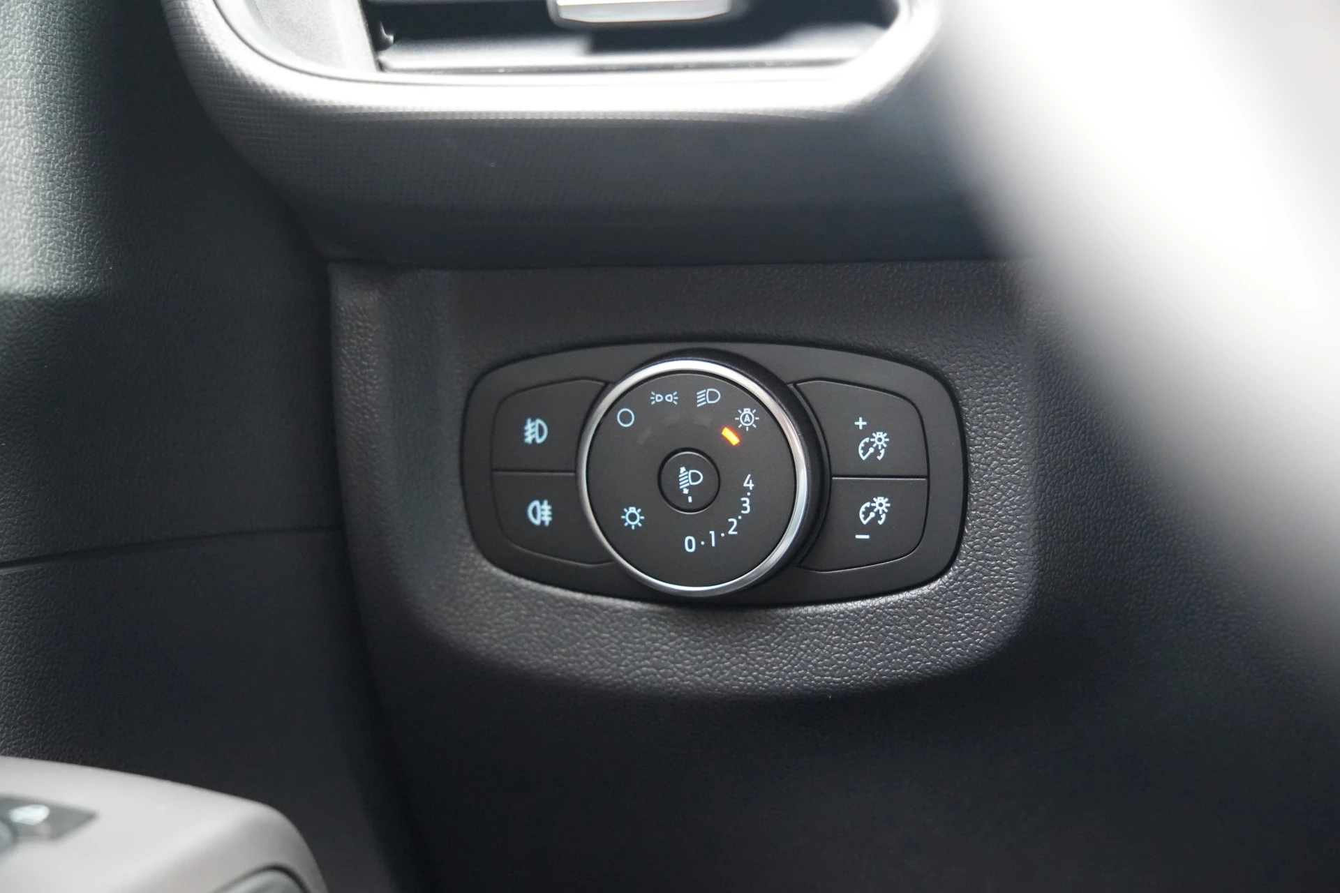 Ford E-Transit Courier 2026 - Limited 44 kWh 136pk - Trekhaak - Stoel/Stuurverwarming - ACC - Blindspot - Camera - Rijklaar Bild 23
