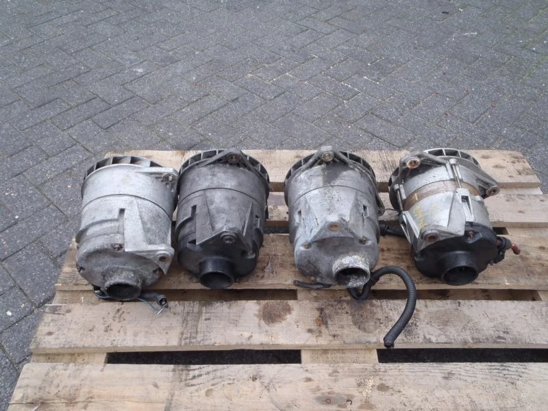 Diverse - DYNAMO 28V 70/140A obrázek 2