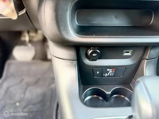 Citroën C3 2021 - 1.2 Turbo Shine - Automaat - Navi - CarPlay - Cru obrazek 21