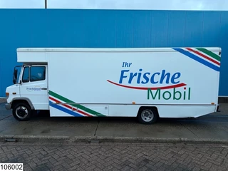 Mercedes-Benz N/A 2002 - Vario 814D Promotional Truck, Manual transmission image 17