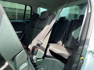 Opel Zafira 2017 - 1.4 Turbo Online Edition 7p. / apk 6-2027 zdjecie 16