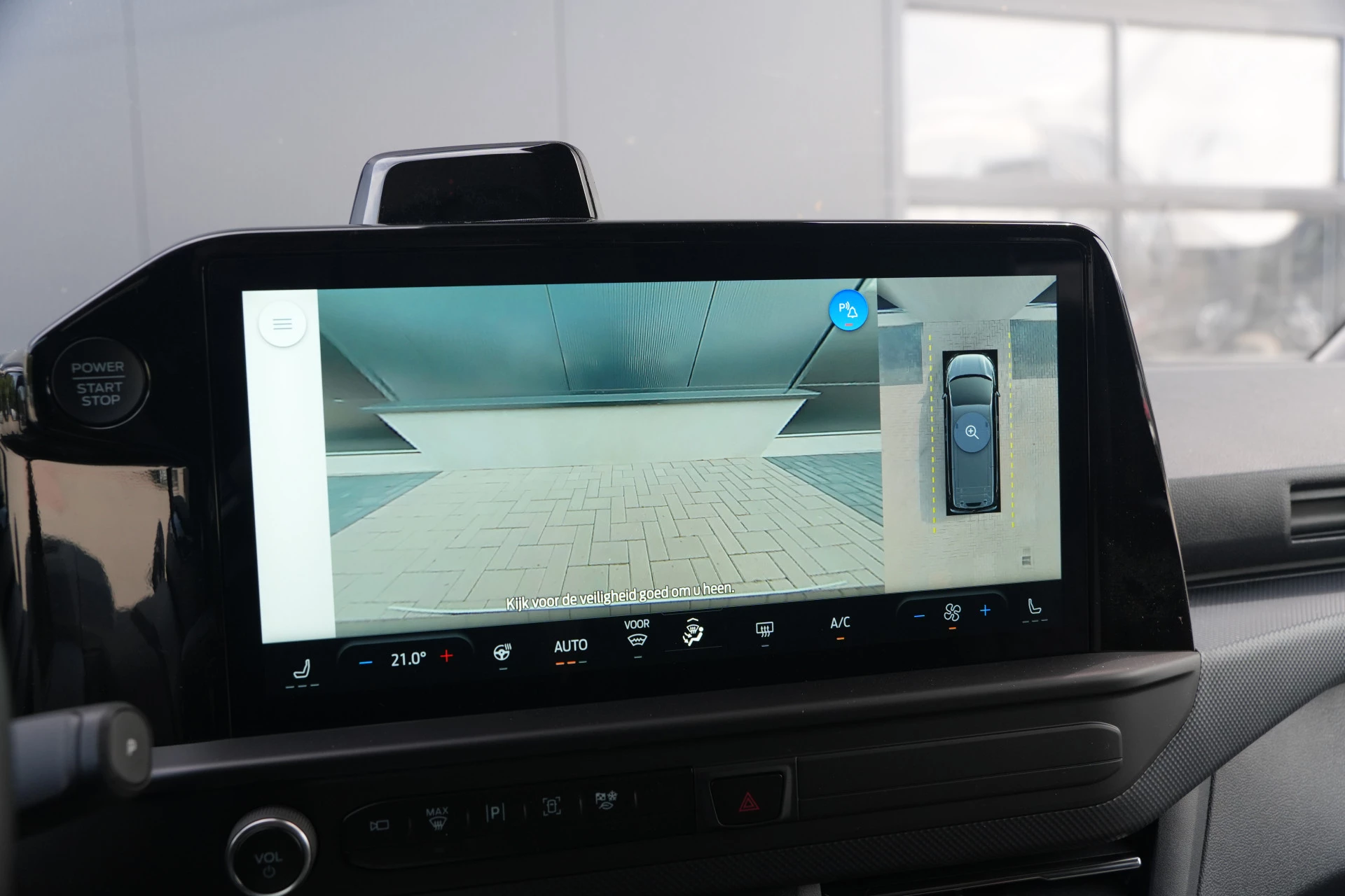 Ford Transit Custom 2026 - 340 2.5 PHEV L2H1 Limited 232pk 9 Zits - Keyless - ACC - Blindspot - Camera - Carplay - Navi - Prijs excl. BTW - Rijklaar afbeelding 30