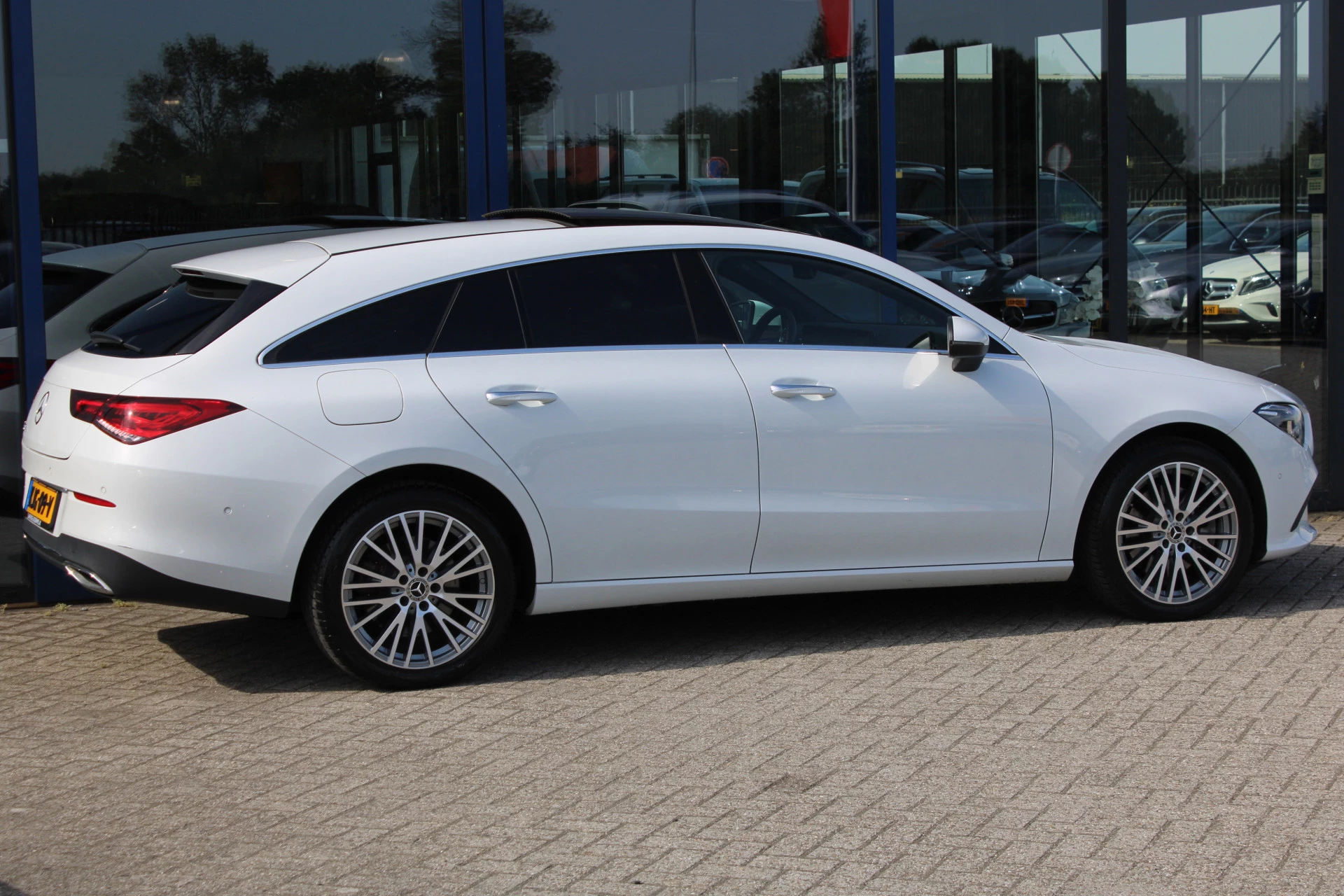 Mercedes-Benz CLA 2022 - Shooting Brake 250e AUT8 Luxury Line PANORAMADAK SFEER LEDER MULTIBEAM KEY-LESS GO obrázek 6