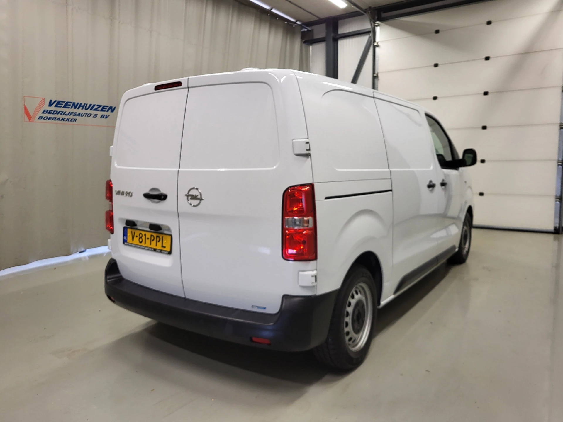 Opel Vivaro 2023 - 1.5BlueHDi 120pk L2/H1 Euro 6! image 3