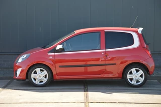 Renault Twingo 2011 - 1.2-16V Collection Airco 75PK image 12