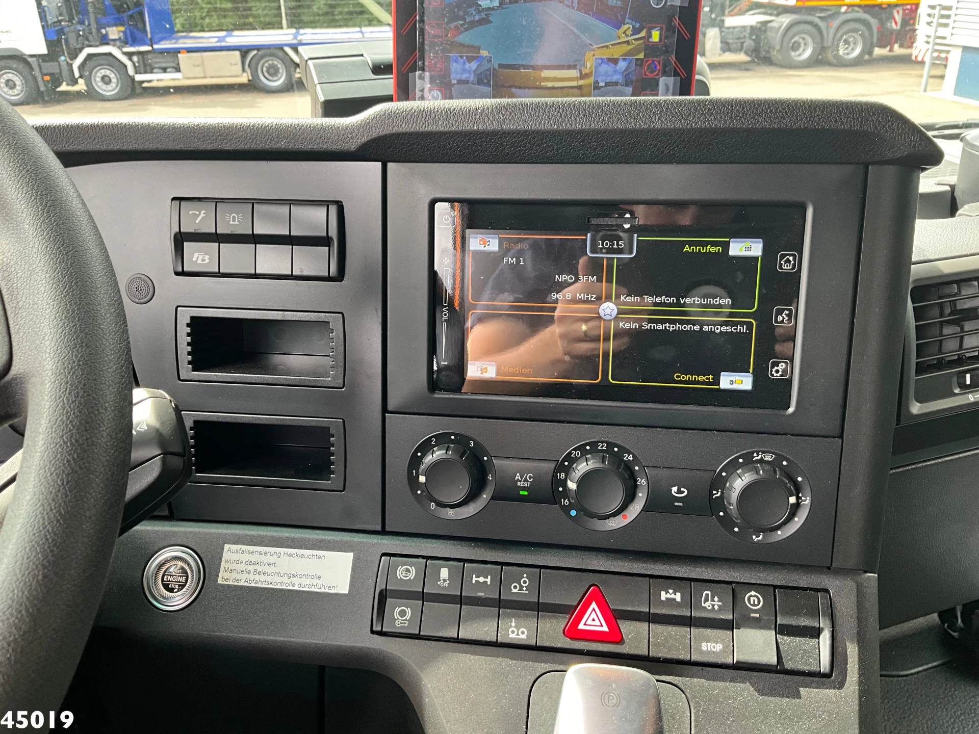 Mercedes-Benz Actros 2025 - 2533 Euro 6 Zoeller 23,5m³ + Welvaarts weighing system obrázek 17