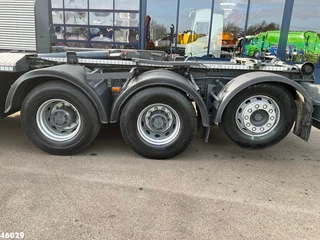 Renault Kerax 460 8x4 Palfinger 16 Tonmeter laadkraan 2012 - N/A image 12