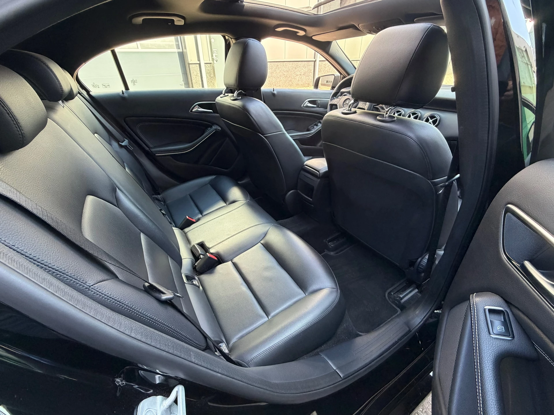 Mercedes-Benz A-Class 2013 - 250 bj.2013 Autom|Pano|NL auto|Nap. image 12