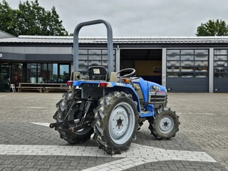 Iseki 1998 - SIAL 1932306+548/456+ compact tractor afbeelding 3 miniatuur