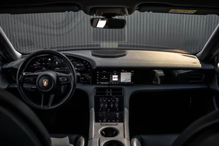 Porsche Taycan 2022 - Cross Turismo 4 | 93kWh | SOH 91% | Luchtvering | Panoramdak obrazek 23