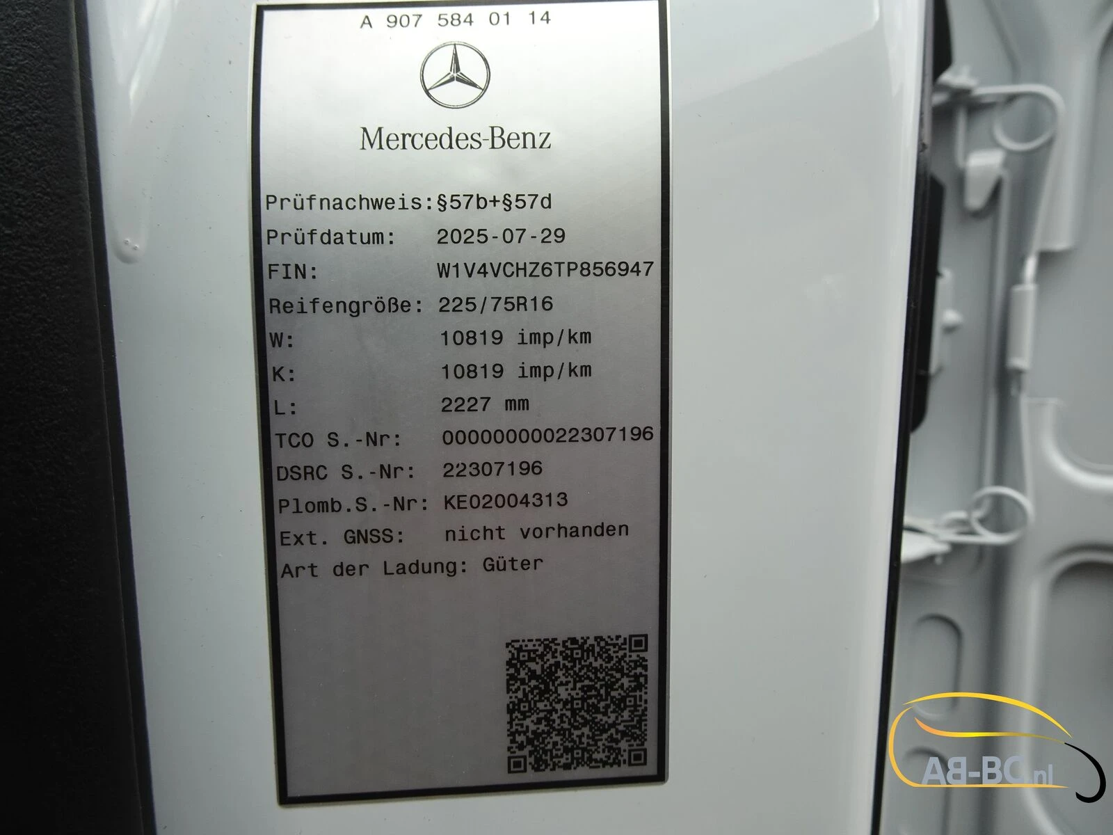 Mercedes-Benz eSprinter - 17 Seats Electric Range: 465 km Bild 21