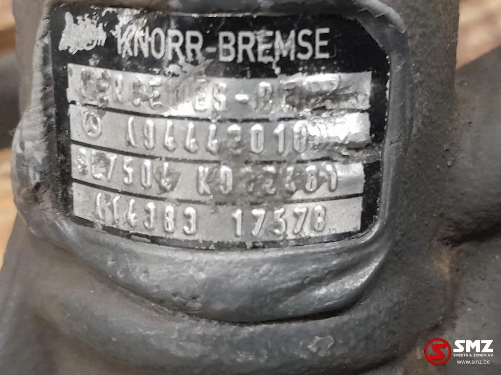 Mercedes-Benz 2014 - Occ remklauw achter links Mercedes obrázek 3