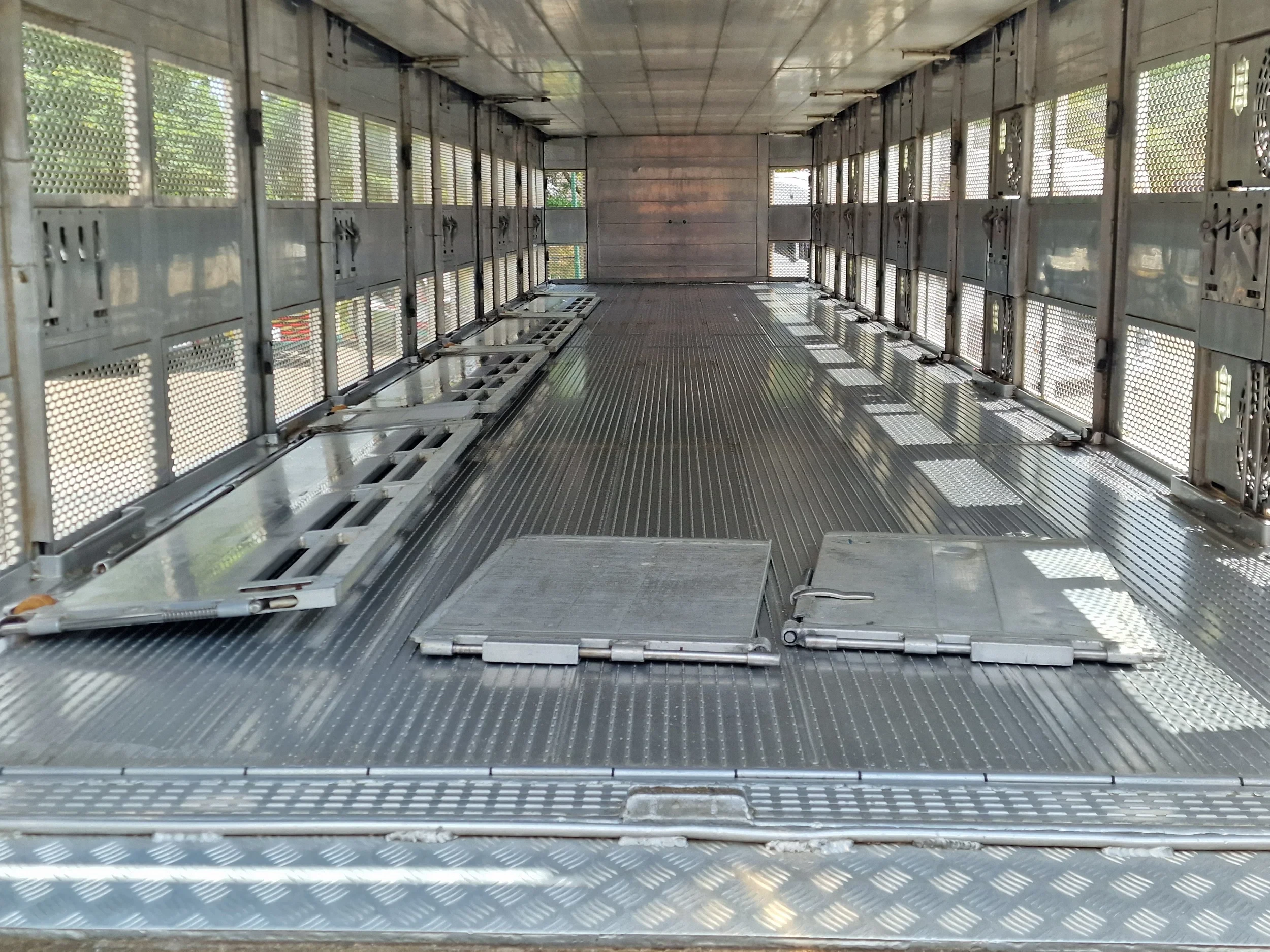 CUPPERS 2013 - 4 stock - new TUV - type 2 - lifting floors - lift / ramp afbeelding 36