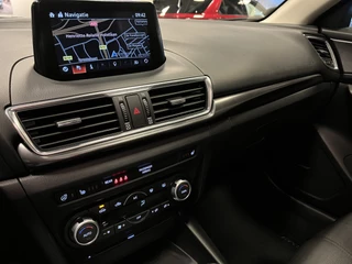 Mazda 3 2018 - 2.0 SkyActiv-G GT-M 120PK Navi Leder Bose Cruise Head Up Display Trekhaak zdjecie 36