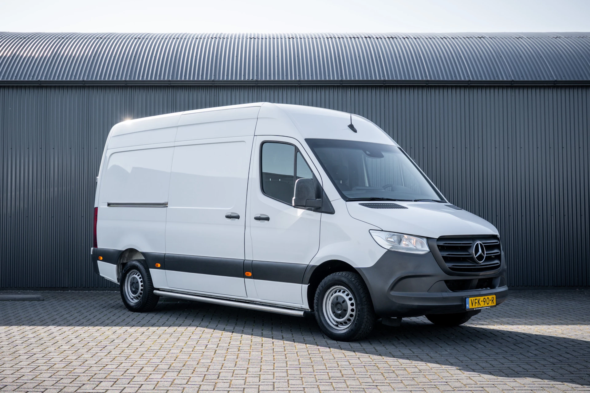 Mercedes-Benz Sprinter 2020 - 311 CDI RWD L2H2 | Volledig Ingericht | Mbux | Camera | Carplay | Climatronic Bild 4