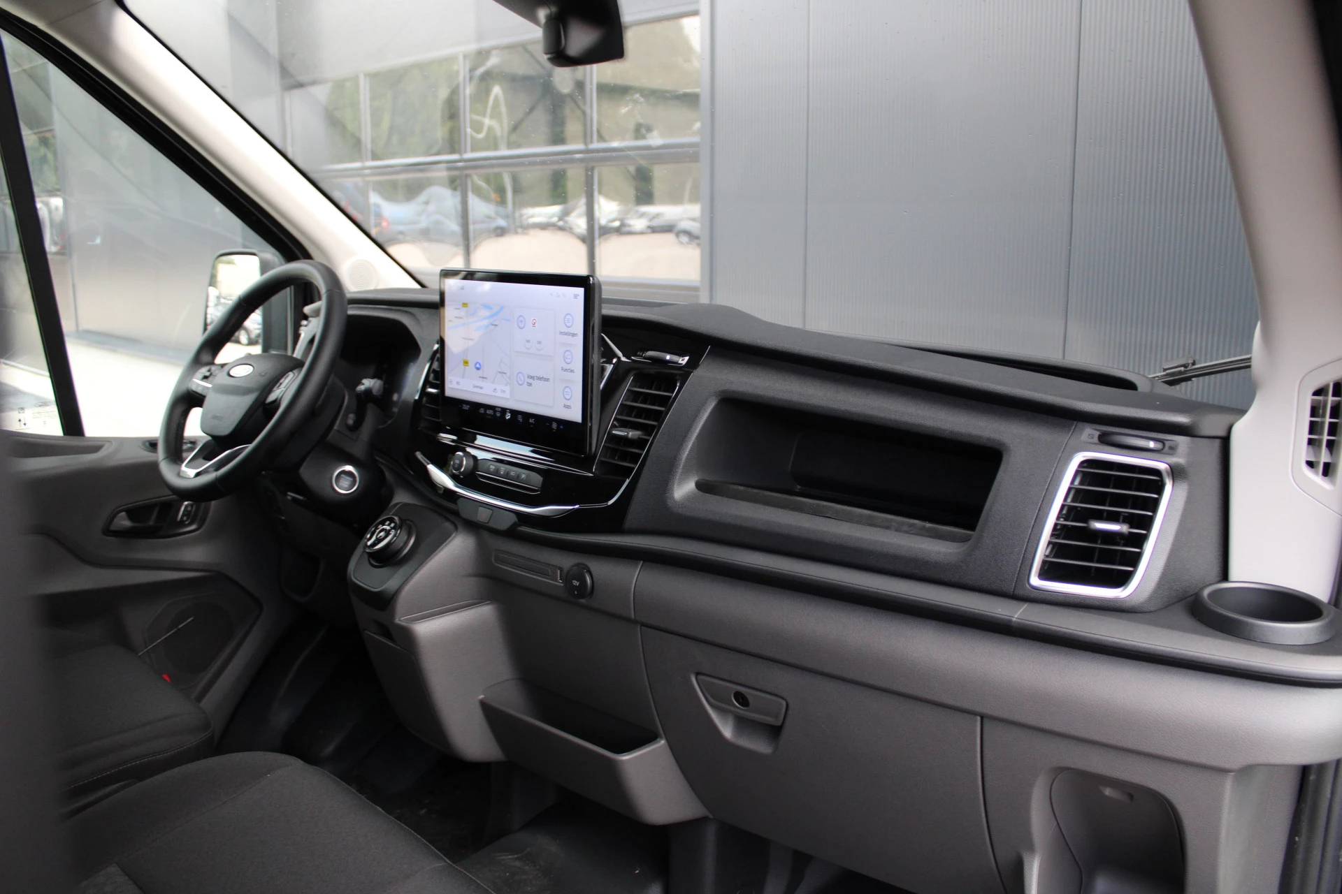 Ford Transit 2024 - 350 2.0 TDCI L2H2 Limited 165pk - Adaptive Cruise - Xenon - Navi - Blind Spot - 360 camera - Rijklaar obrázek 38