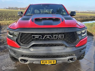 Dodge Ram 1500 2021 - 4X4 6.2 V8 4x4 Crew Cab TRX obrazek 7