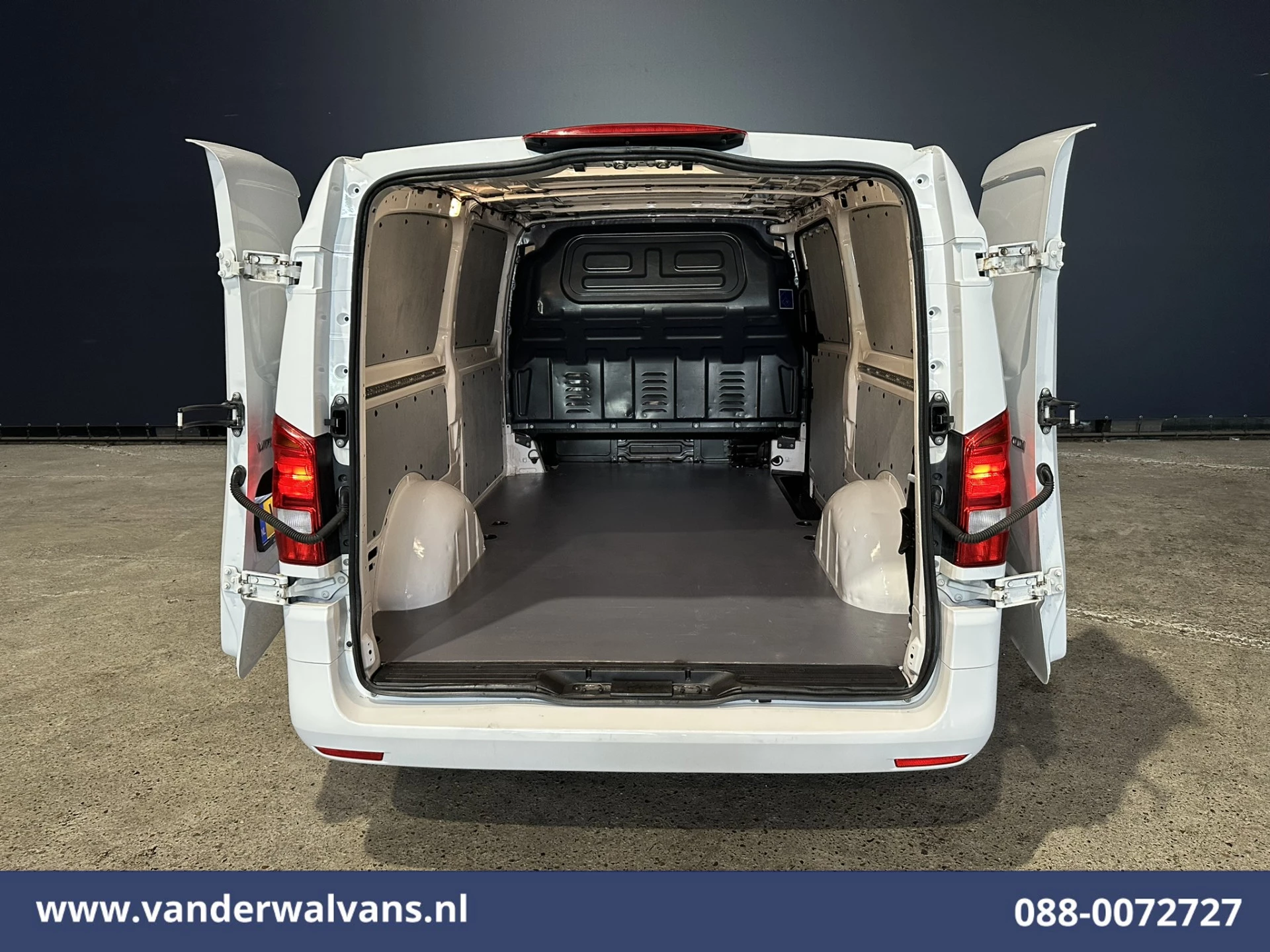 Mercedes-Benz Vito 2023 - 116 CDI 163pk L3H1 Euro6 Airco | Camera | Apple Carplay | Cruisecontrol | Stoelverwarming imagem 12