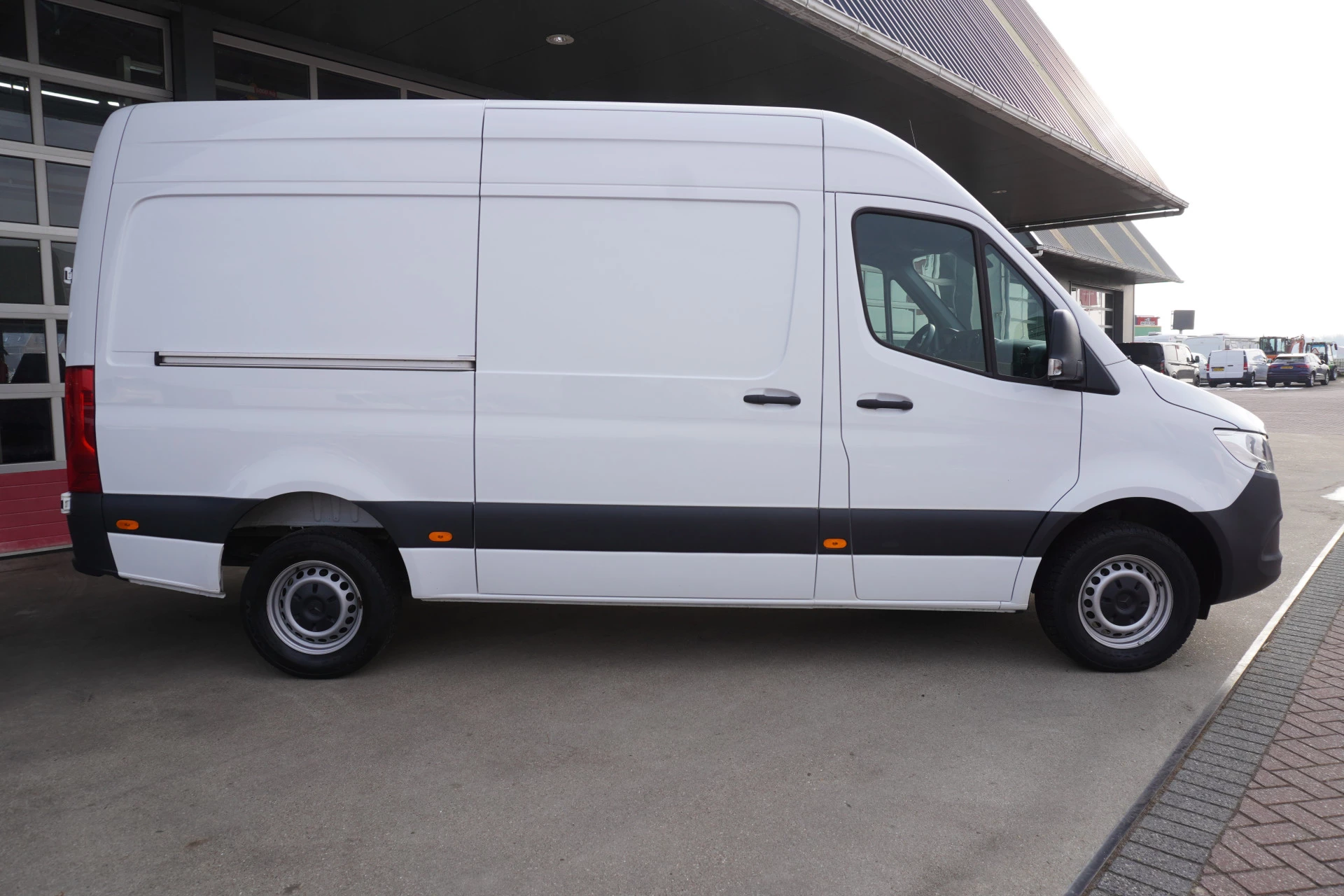 Mercedes-Benz Sprinter 2021 - 317 170pk CDI L2H2 obrázek 3