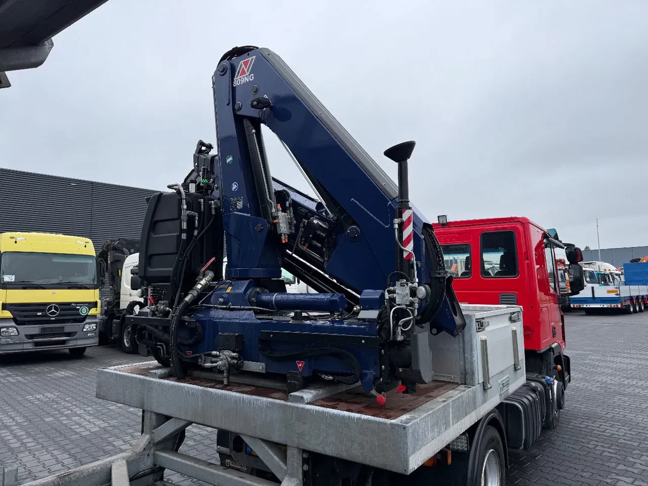 Veldhuizen 2021 - P46-2 Kipper / Machine transporter / Amco Veba V809NG 4S + Iveco Eurocargo 10-220 obrázek 13