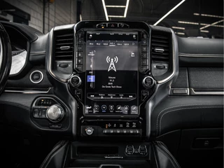 Dodge Ram 1500 2022 - Limited Night Edition immagine 14