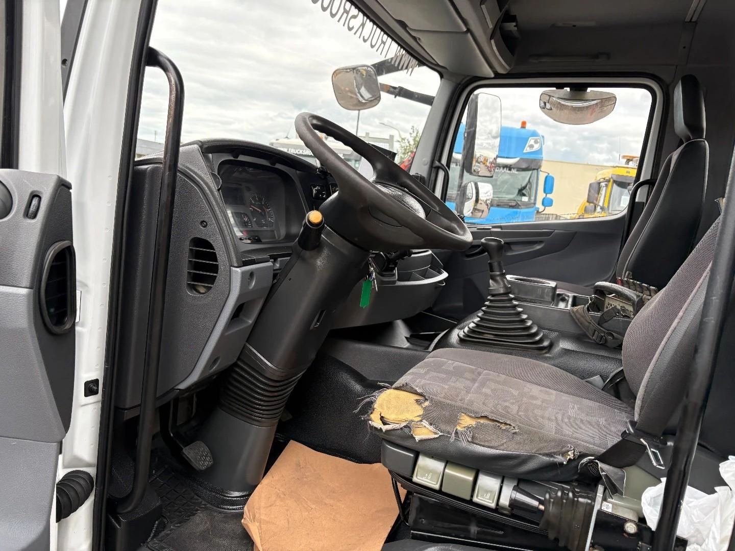 Mercedes-Benz Axor 2008 zdjęcie 24