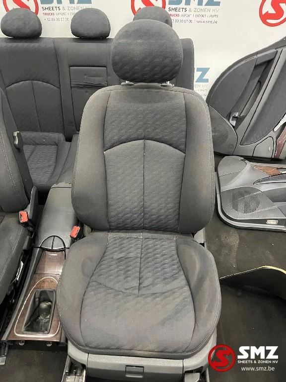 Mercedes-Benz - Occ set interieur met zetels W211 Mercedes afbeelding 8