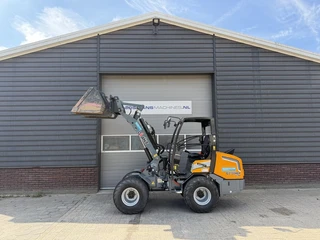 Giant G2700 X-TRA HD+ minishovel / kniklader 2026 150 uur 2026 afbeelding 2 miniatuur