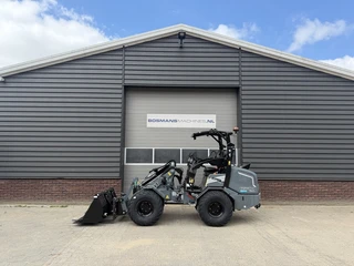 Giant G2700 X-TRA HD+ special color GREY minishovel NIEUW €785 LEASE 2026 afbeelding 2 miniatuur