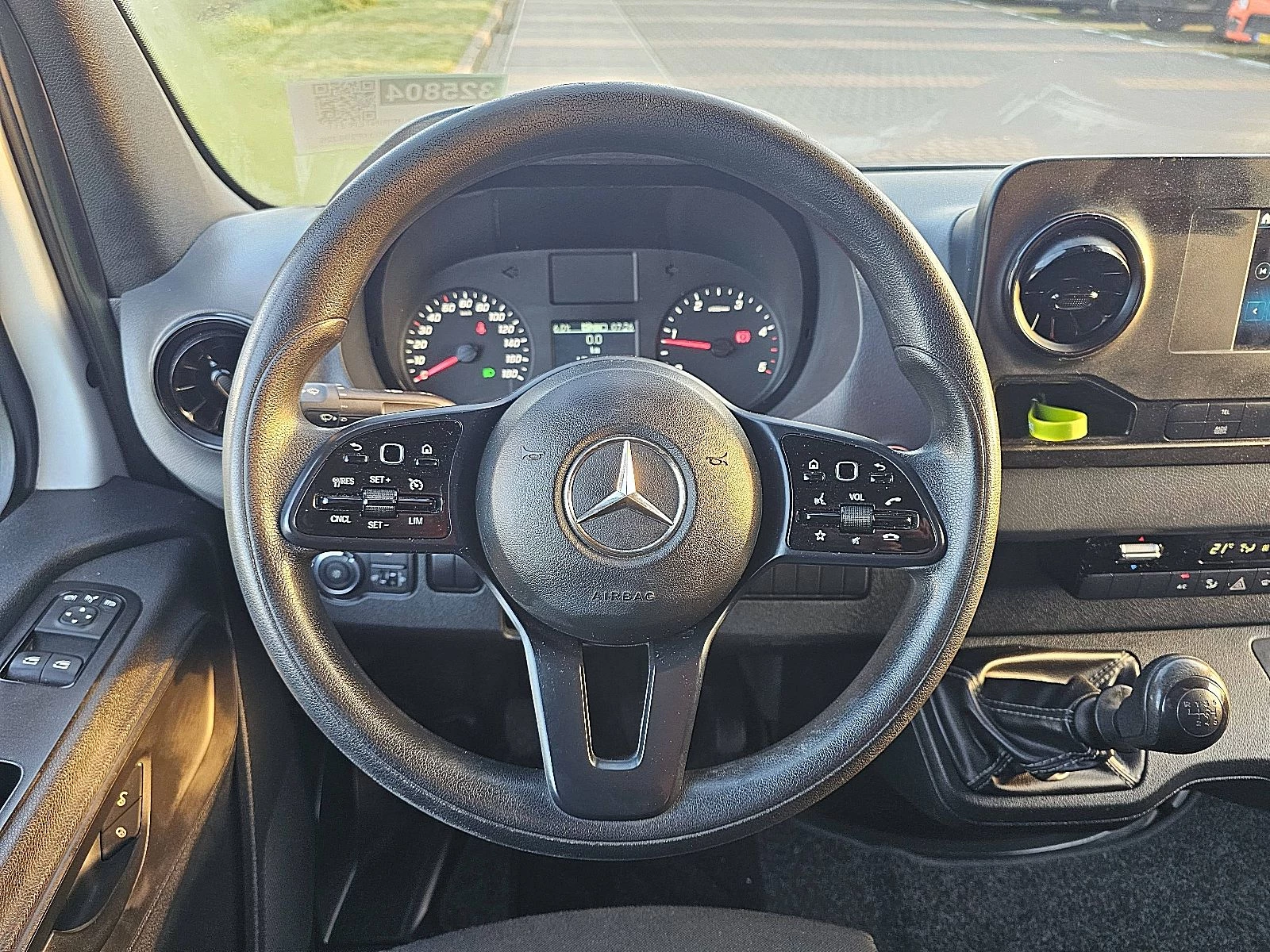 Mercedes-Benz Sprinter 2021 - 211 image 11