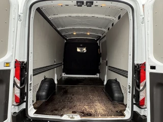 Ford Transit 2022 - 2.0TDCI 130PK L3H2 Cruisecontrol / Camera / Trekhaak / Euro6 afbeelding 3 miniatuur