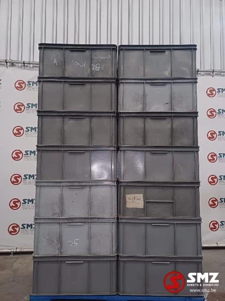 Diversen N/A - Occ lot van 28 plastieken bakken изображение 2