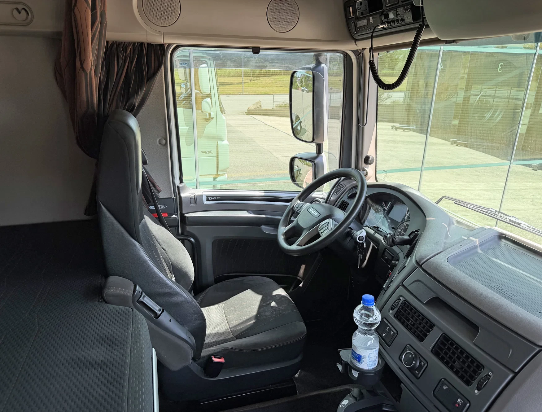 DAF XF480 2019 - FTG SSC 6X2 TWINSTEER 760.000 KM PTO + HYDRAULICS SUPER CONDIITON NL-TRUCK afbeelding 12