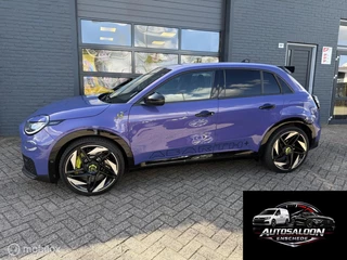 Fiat 600e 2025 - Abarth Scorpionissima 54 kWh 20" Sabelt Navi imagen 2