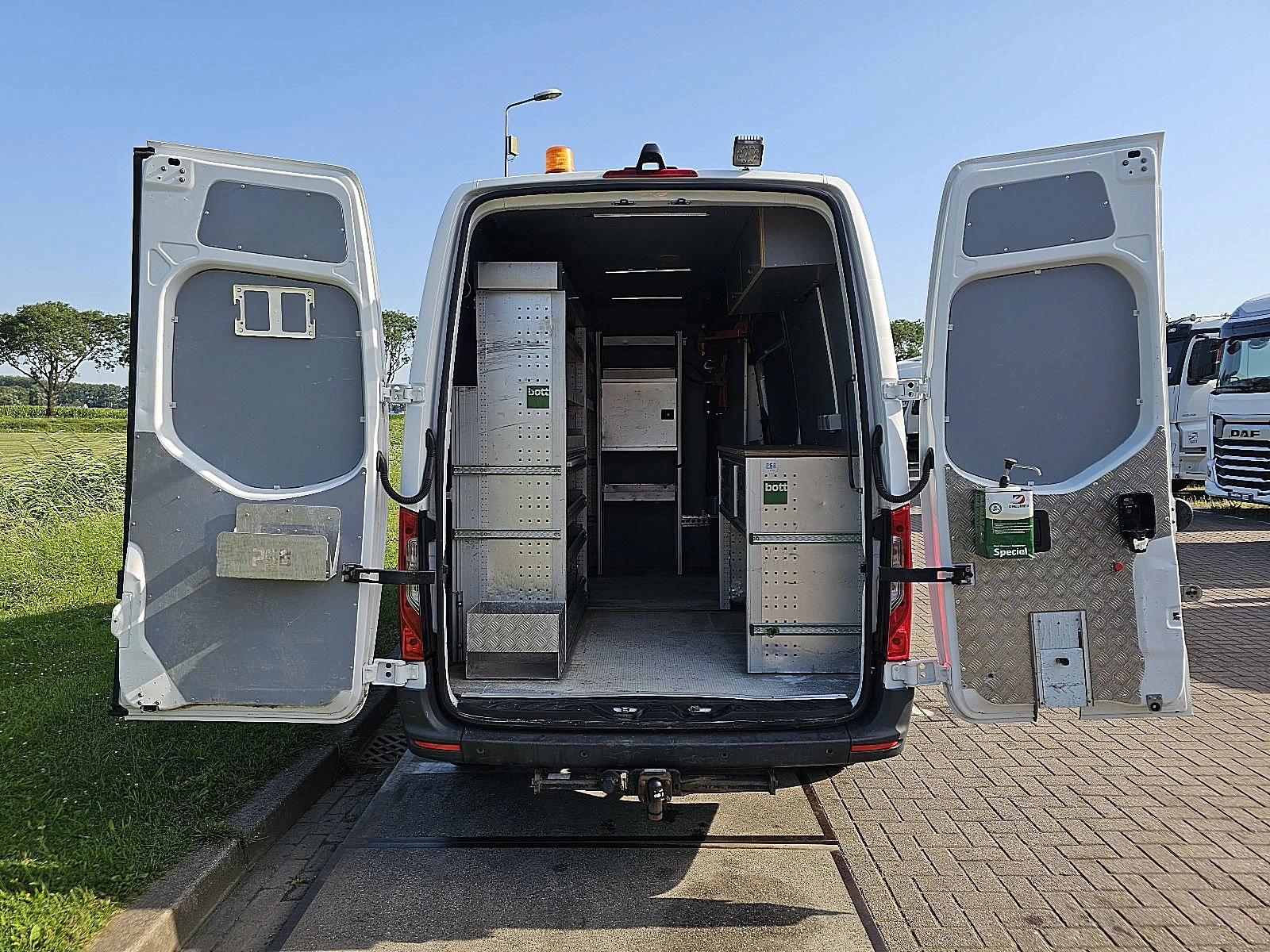 Mercedes-Benz Sprinter 2021 - 317 Bild 13