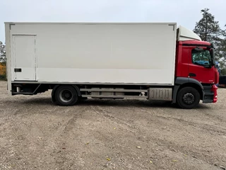 Mercedes-Benz Antos 1927 2018 - 4X2  3 UNITS EURO 6 DHOLLANDIA LIFT image 9