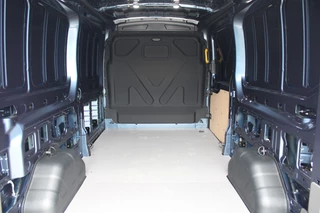 Ford Transit 2024 - 350 2.0 TDCI L3H2 Limited 165pk - LUCHTVERING - ACC - Blind Spot - 360 camera - Navigatie - Stoel-Stuurverwarming - Trekhaak - Rijklaar изображение 5