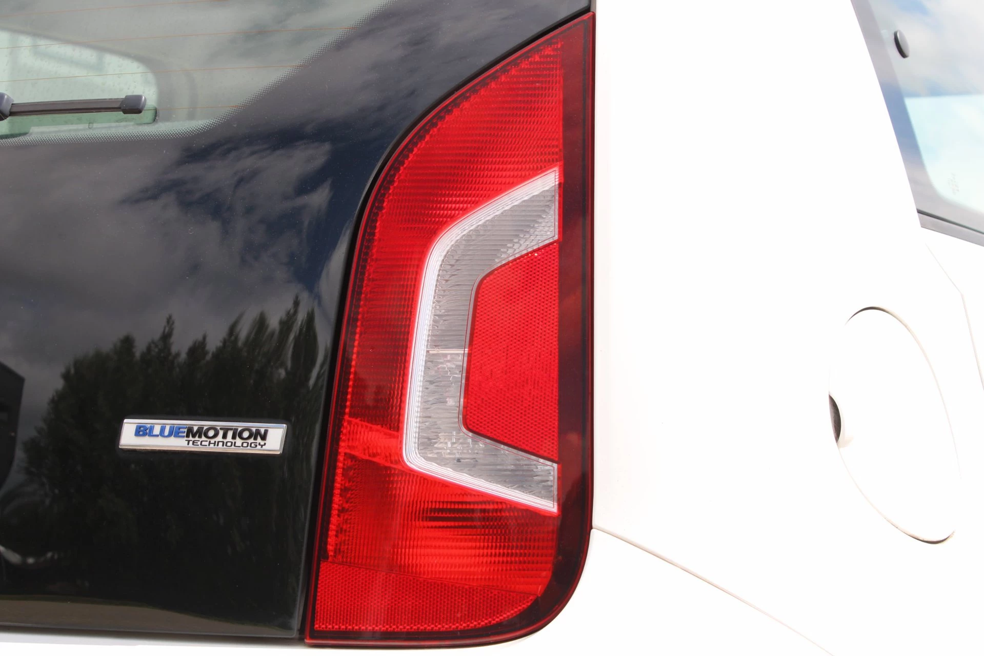 Volkswagen up! 2015 - 1.0 Move Up! BlueMotion Navigatie 1eEigenaar afbeelding 24