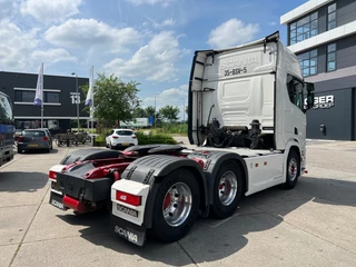 Scania R 2018 - R580 V8 NGS / 6x2 Boogie Lift / Retarder / Full Air / Leather Interior obrazek 4