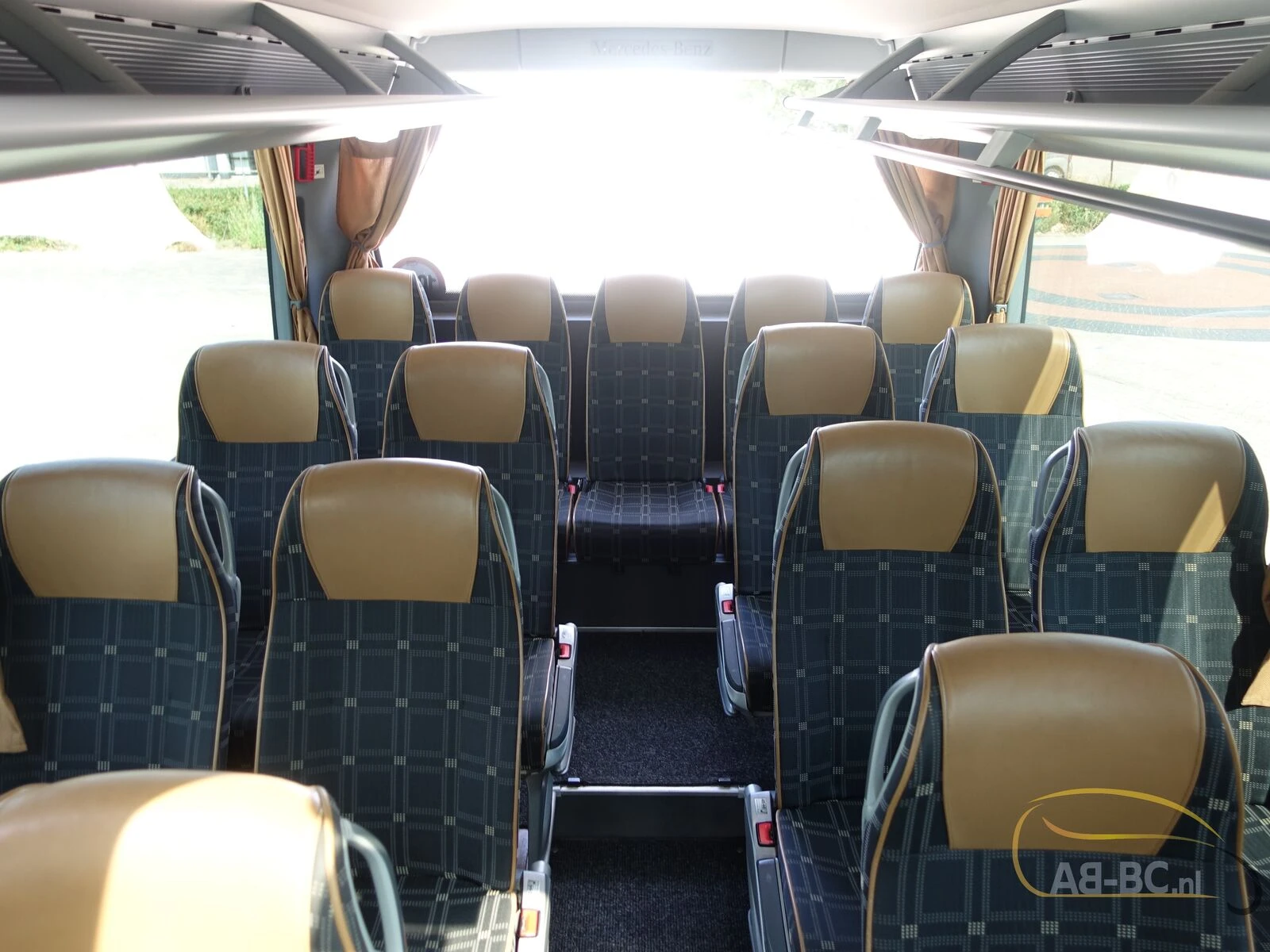 Mercedes-Benz Tourismo RHD-L, 62 Seats, Euro 6 2015 afbeelding 80