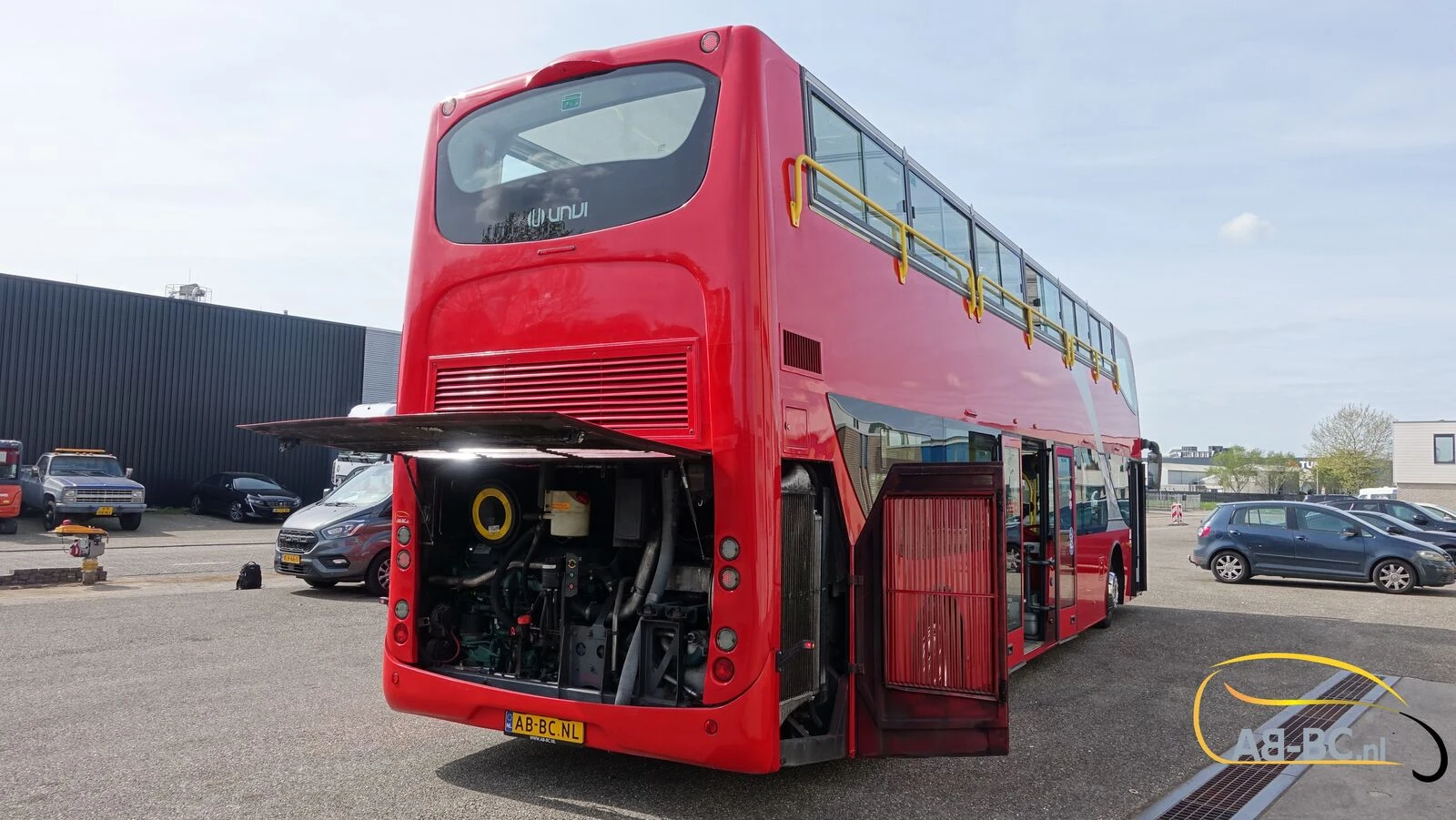Volvo UNVI SIGHTSEEING (2 pieces available) EURO 5 2009 afbeelding 10