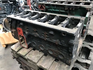 Iveco N/A - 504368476 CILINDERBLOK 6 CILINDER EUROCARGO bild 1