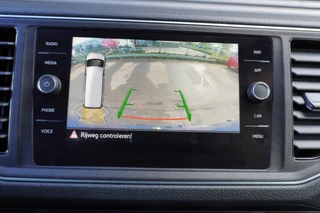 Volkswagen Crafter 2022 - 180pk Automaat L3H3/L2H2 Apple carplay Cruise control Camera 3-Zits afbeelding 2 miniatuur