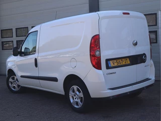 Opel Combo 2017 - 1.3 CDTi Euro 6 - Airco - Trekhaak - Stoelverwarming obrazek 3