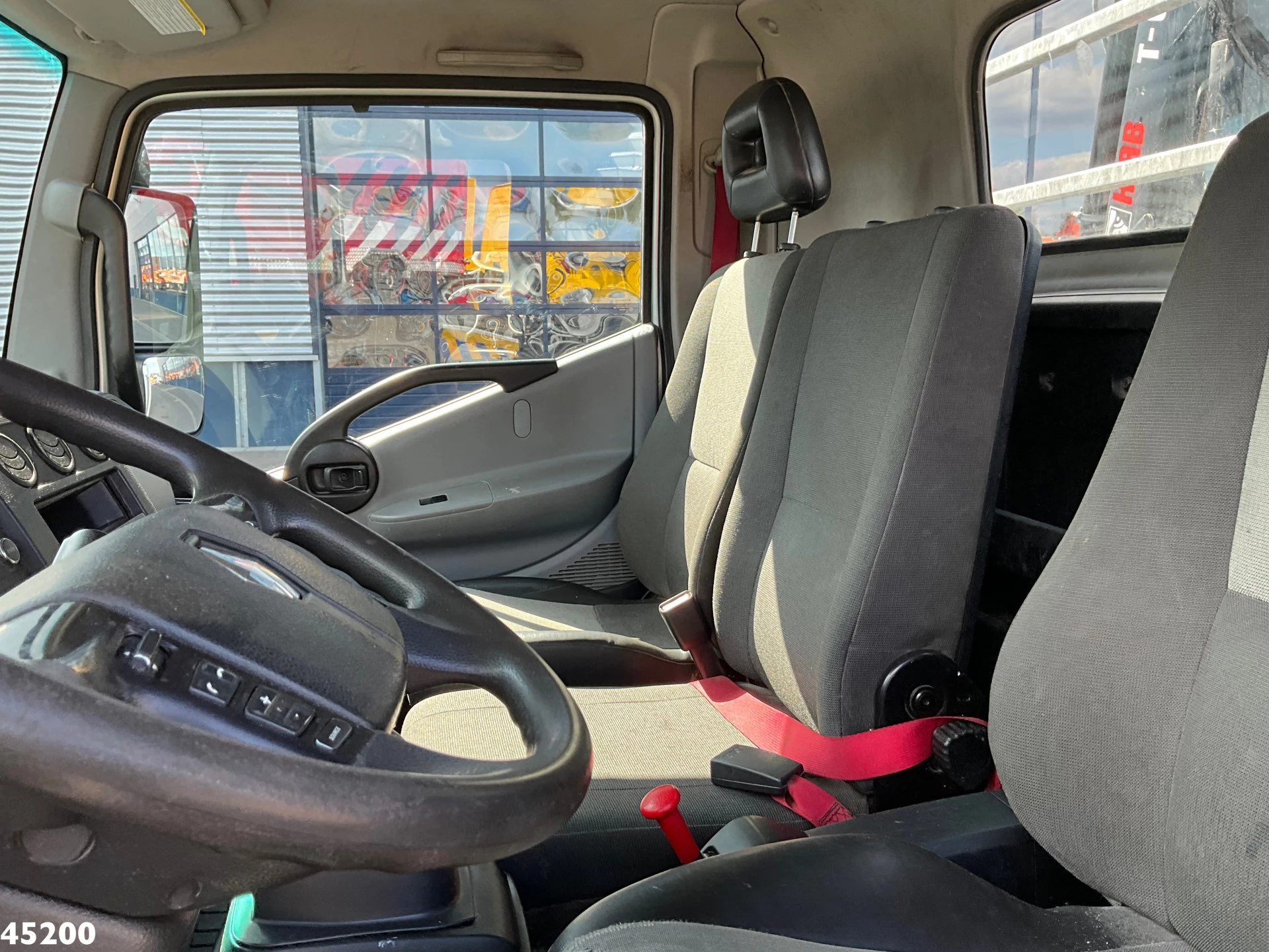 Renault D 180 Hiab 3,8 Tonmeter Euro 6 Just 178.017 km! 2016 image 13