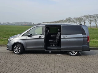 Mercedes-Benz V-Class 2021 - 300 CDI image 17