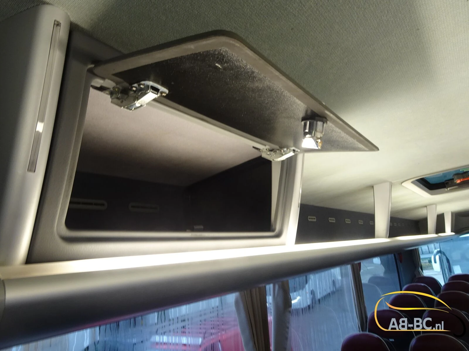 MAN R08 Lion's Coach 61 seats euro 6 2014 afbeelding 63