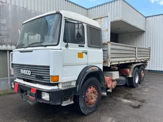 Iveco Turbostar 1989 - 190-38 , 6x2 , V8 Watercooling , 3 Way Tipper , Spring Suspension , Manual bild 4