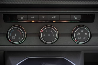 Volkswagen Transporter 2021 - T6.1 2.0 TDI BULLI | L1H1 | 150PK | LED | Automaat | Camera | Carplay | PDC | Trekhaak obrazek 23